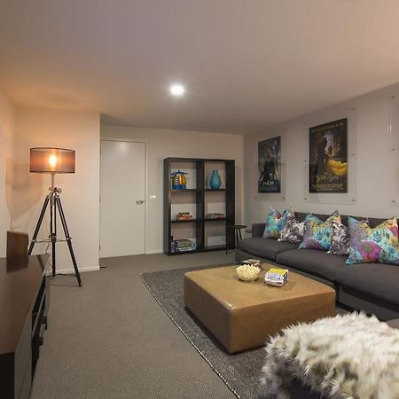 Lakefront Luxury By Amazing Accom Queenstown Buitenkant foto