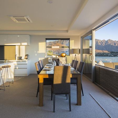 Lakefront Luxury By Amazing Accom Queenstown Buitenkant foto