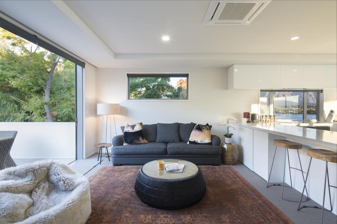 Lakefront Luxury By Amazing Accom Queenstown Buitenkant foto