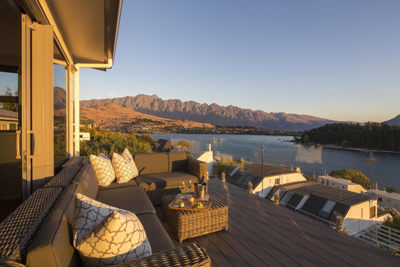Lakefront Luxury By Amazing Accom Queenstown Buitenkant foto